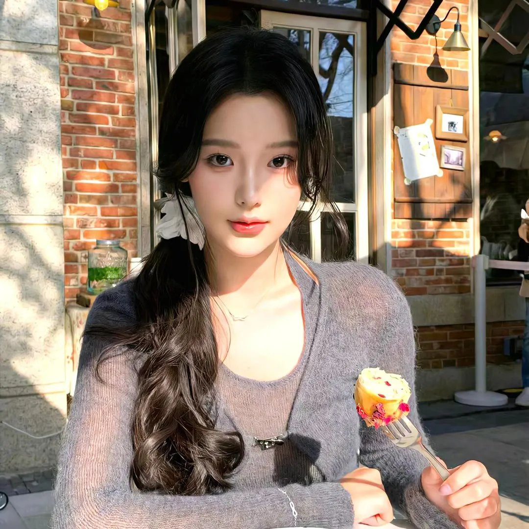 9顶假发的女孩
