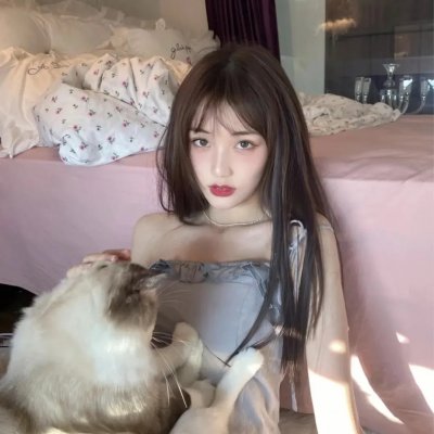 为了受伤的右眼